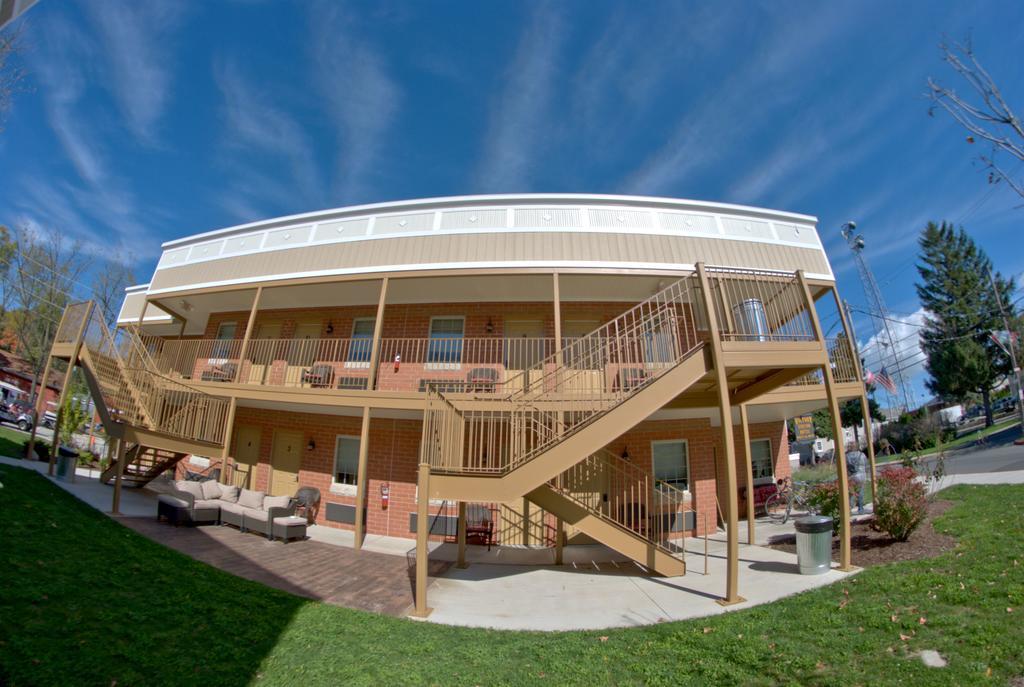 Put-In-Bay Victory Station Hotel Luaran gambar