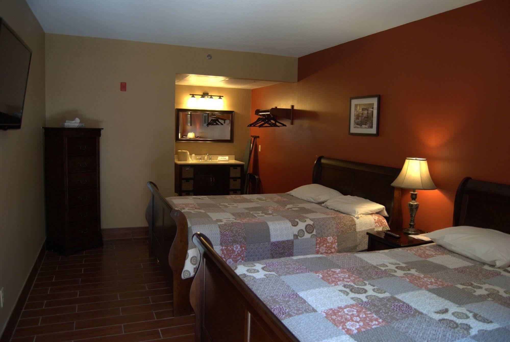 Put-In-Bay Victory Station Hotel Luaran gambar