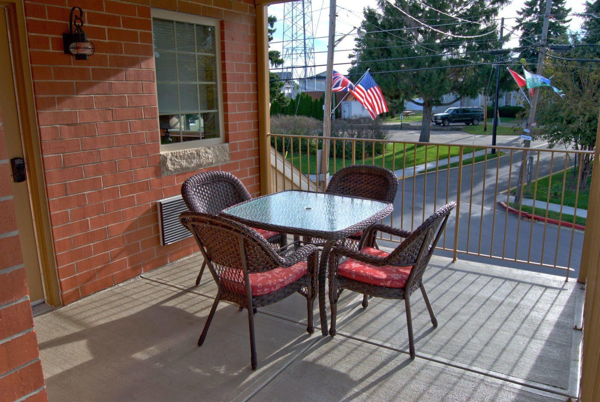 Put-In-Bay Victory Station Hotel Luaran gambar